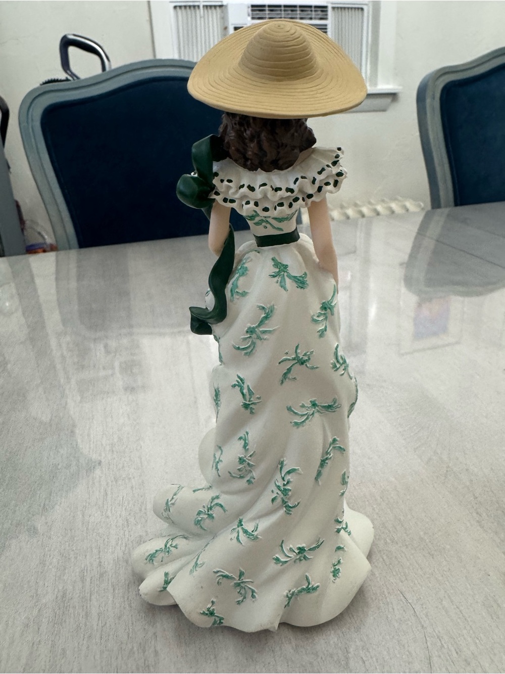 The Hamilton Collection Gone with the Wind Oh So Scarlett Figurine - Picture 6 of 8